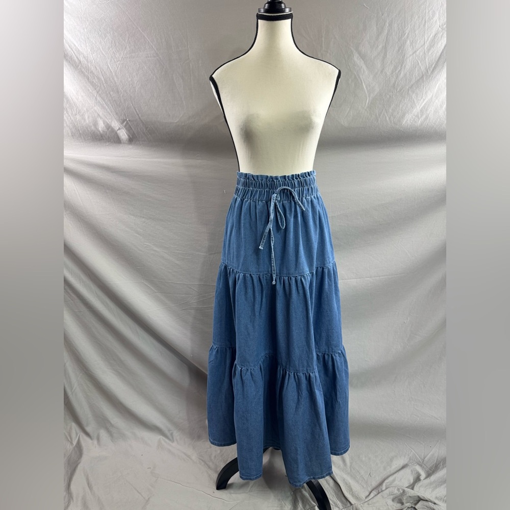 Boho Ruffle Hem Shirred Waist Denim Midi Skirt - Picture 6 of 9
